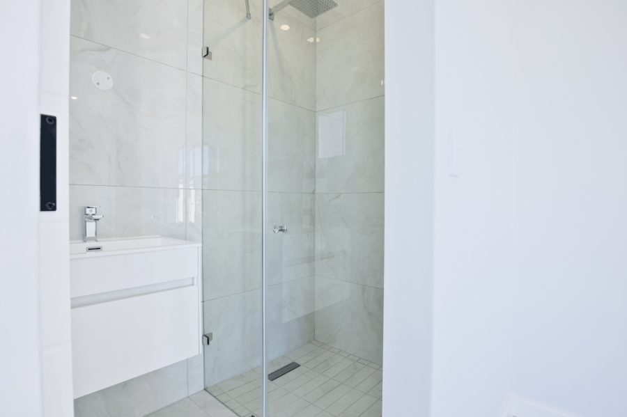 5 Bedroom Property for Sale in Sandown Western Cape
